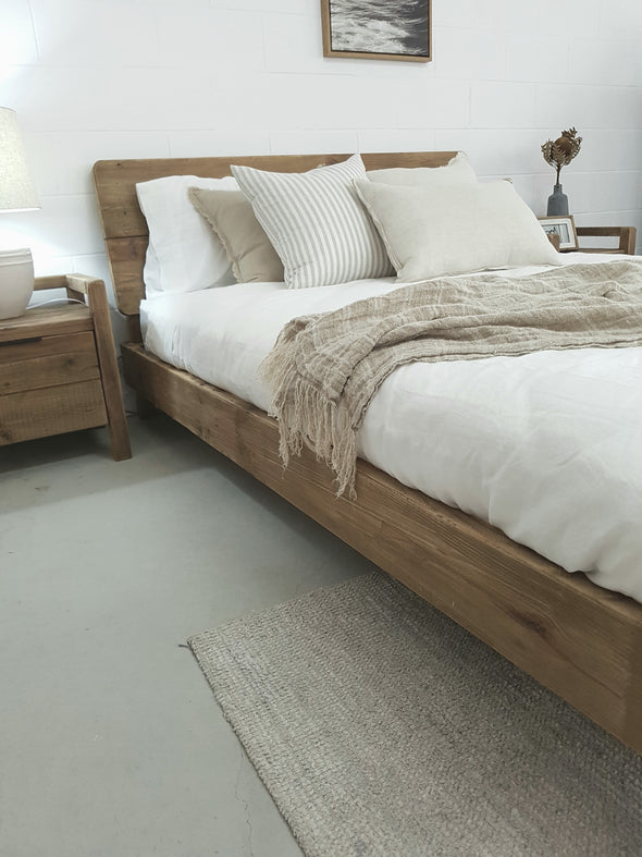 Clunes Timber Bed